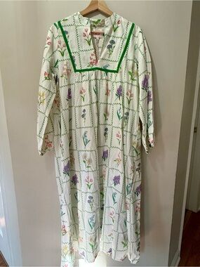 NWT medium Victoria Dunn East Bay maxi